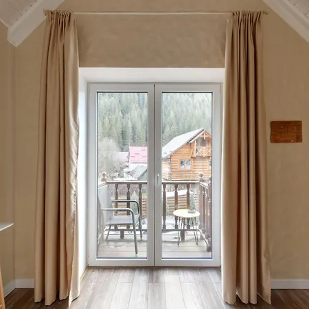 בית נופש клуб яремчанський *