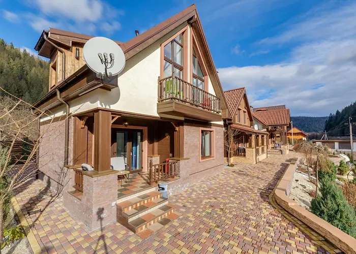 Tatil Evi клуб яремчанський *