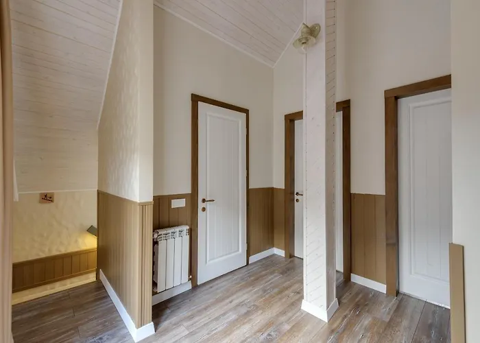 Tatil Evi клуб яремчанський *