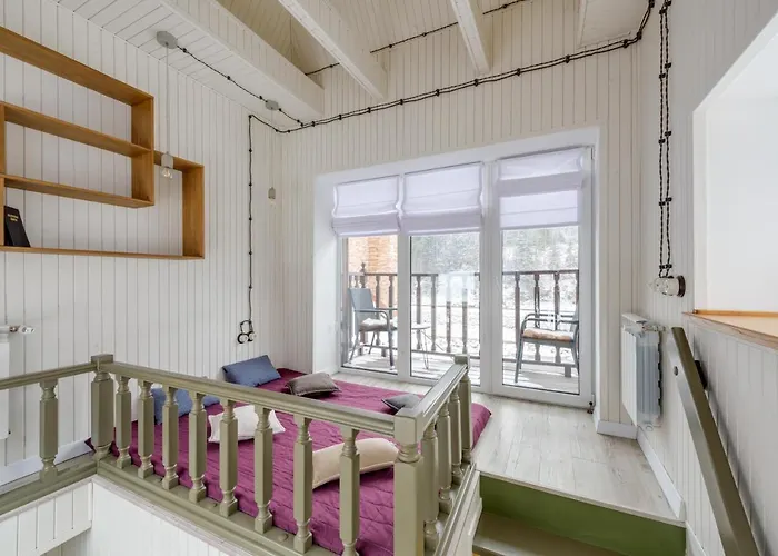 клуб яремчанський Tatil Evi *